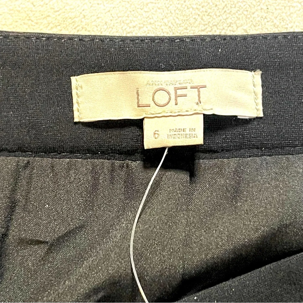 NWT LOFT Skirt‎